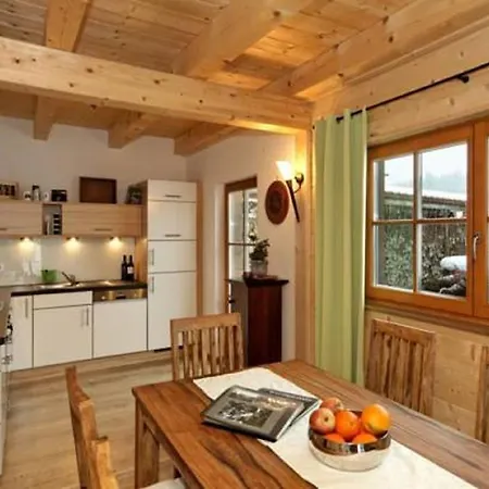 Domek alpejski Beim Wartner Chalets Und Fewo Suiten Teisnach