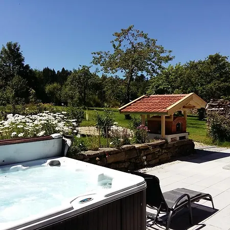 Domek alpejski Beim Wartner Chalets Und Fewo Suiten