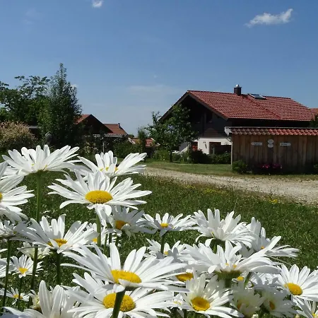 Beim Wartner Chalets Und Fewo Suiten Teisnach